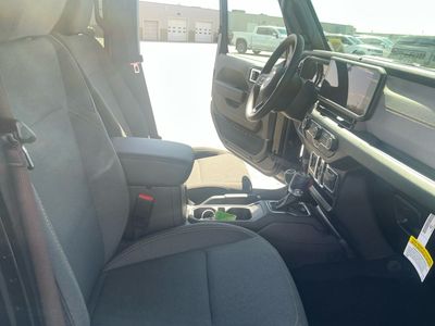 2026 Jeep Wrangler — photo 20 view