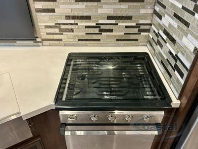 2021 Fleetwood Fortis - Photo 11