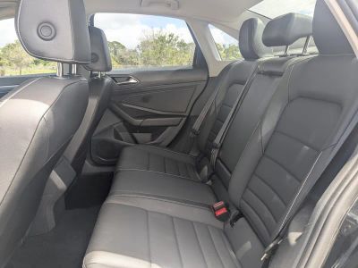 2024 Volkswagen Jetta — photo 16 view