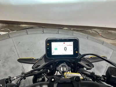 2025 Honda CB500F - Photo 11