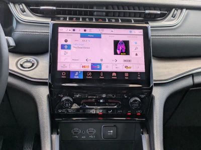 2025 Jeep Grand Cherokee — photo 16 view