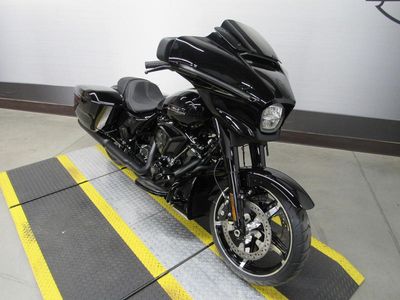 2025 Harley-Davidson FLHX - Street Glide - Photo 2