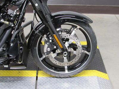2025 Harley-Davidson FLHX - Street Glide - Photo 11