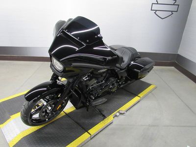 2025 Harley-Davidson FLHX - Street Glide - Photo 3