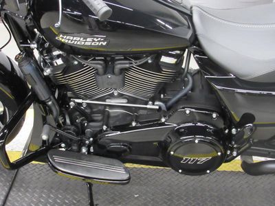 2025 Harley-Davidson FLHX - Street Glide - Photo 12