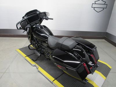 2025 Harley-Davidson FLHX - Street Glide - Photo 6