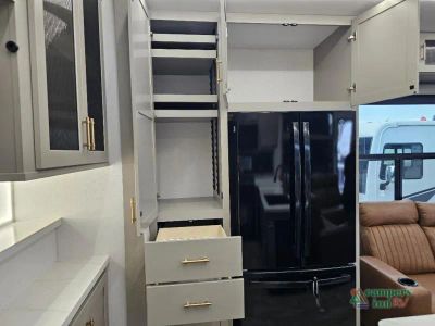 2027 Axiom RV Vendetta — photo 24 view