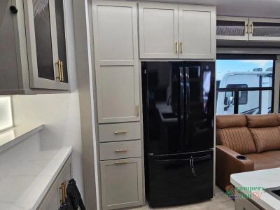 2027 Axiom RV Vendetta — photo 22 view