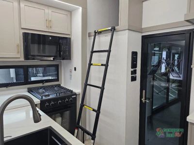 2027 Axiom RV Vendetta — photo 28 view