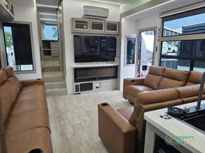 2027 Axiom RV Vendetta — photo 31 view