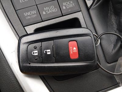 2024 Toyota RAV4 - Photo 15