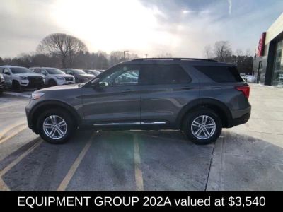 2023 Ford Explorer XLT - Photo 4