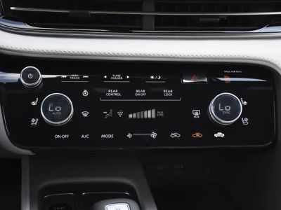 2026 INFINITI QX60 — photo 18 view