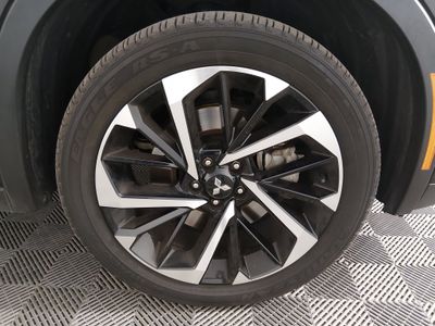 2024 Mitsubishi Outlander - Photo 10