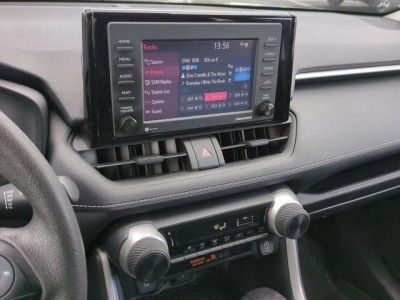 2022 Toyota RAV4 - Photo 11