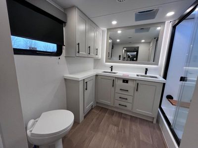 2026 Grand Design Solitude - Photo 32