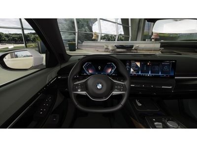 2026 BMW 5 Series — photo 13 view