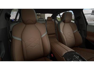 2026 BMW 5 Series — photo 11 view