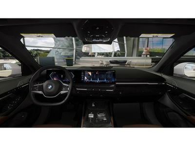 2026 BMW 5 Series — photo 10 view