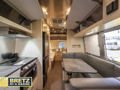 2025 Airstream Flying Cloud - Photo 8