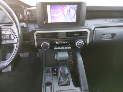 2025 Toyota Tacoma 2WD - Photo 20