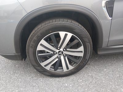 2025 Mitsubishi Outlander Sport — photo 9 view