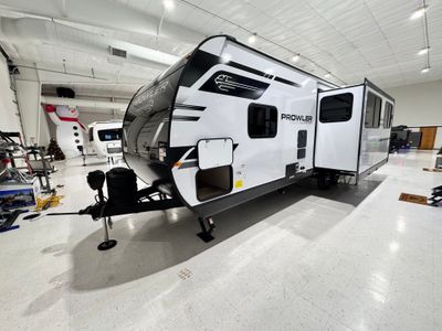 2026 Heartland PROWLER — front three-quarter view