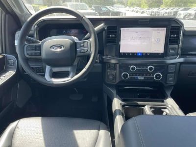 2026 Ford F-350SD - Photo 10