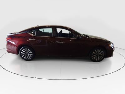 2024 Nissan Altima - Photo 8