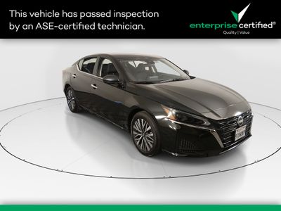 2025 Nissan Altima - Photo 1