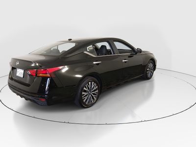 2025 Nissan Altima - Photo 7