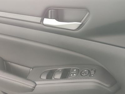 2025 Nissan Altima - Photo 17