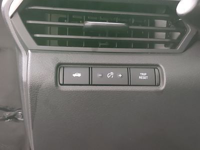 2025 Nissan Altima - Photo 13