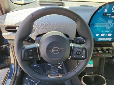 2026 MINI Hardtop 4 Door — photo 18 view