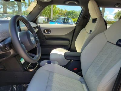 2026 MINI Hardtop 4 Door — photo 12 view