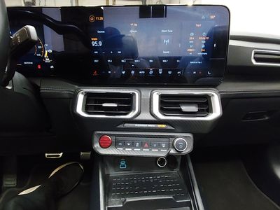 2024 Ford Mustang - Photo 19