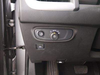 2024 GMC Terrain — photo 13 view