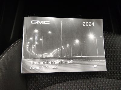 2024 GMC Terrain — photo 18 view