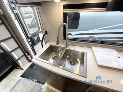 2025 Winnebago View — photo 12 view