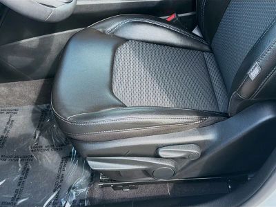 2022 Jeep Compass — photo 17 view