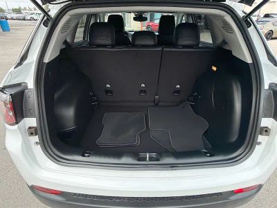 2022 Jeep Compass — photo 26 view