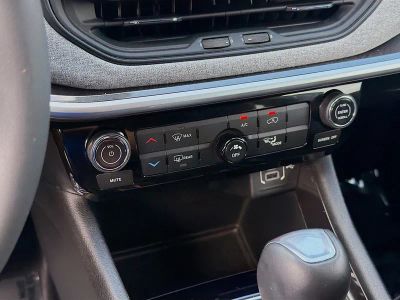 2022 Jeep Compass — photo 14 view