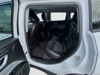 2022 Jeep Compass — photo 23 view
