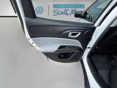 2022 Jeep Compass — photo 25 view