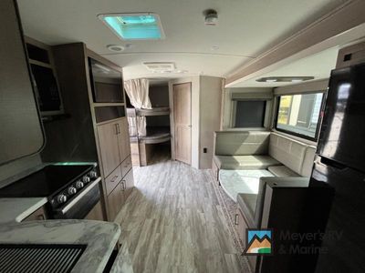 2022 Grand Design Imagine - Photo 7