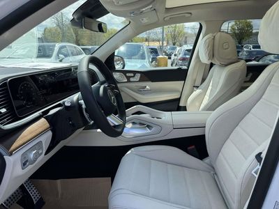 2026 Mercedes-Benz GLS - Photo 4
