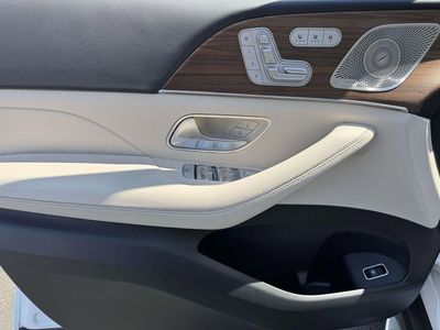 2026 Mercedes-Benz GLS - Photo 17