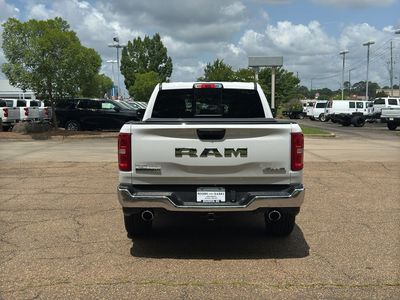 2025 RAM 1500 - Photo 6