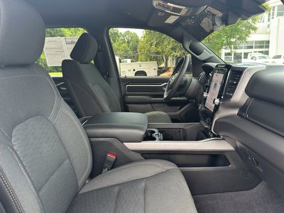2025 RAM 1500 - Photo 34