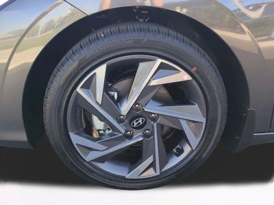 2026 Hyundai ELANTRA — photo 11 view